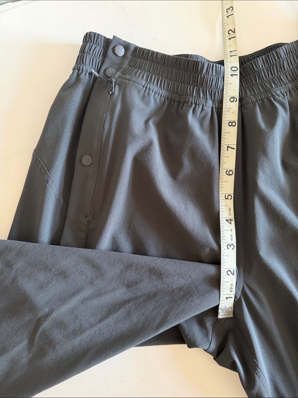 Lululemon Tear-Away Full Snap Button Mid-rise Track Jogger Pants size 4 - Picture 8 of 11